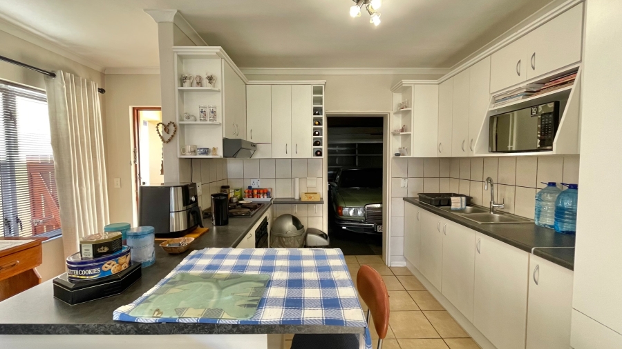 2 Bedroom Property for Sale in Strand South Western Cape